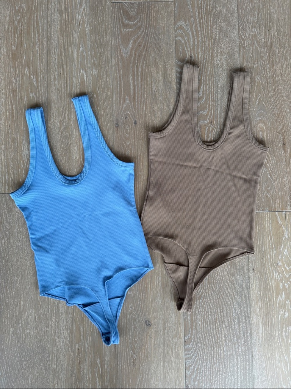 Abercrombie & Fitch Women’s Ribbed One-Piece Bodysuit in Light Blue and Taupe. - Picture 5 of 10